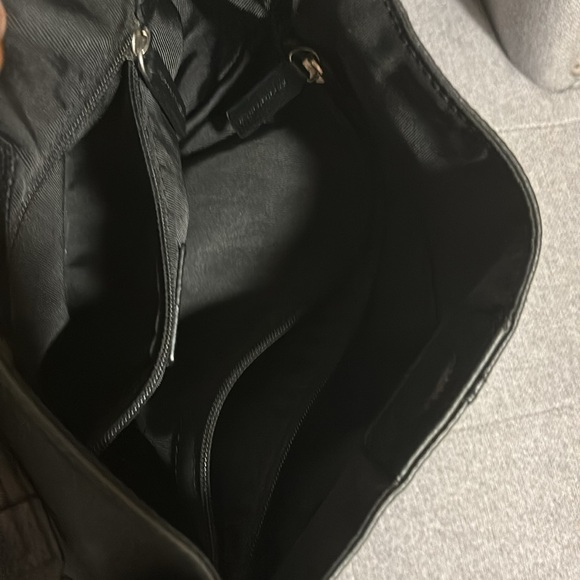 Kooba handbag black pebbled leather square shape or slouchy shape magnetic snap - Picture 5 of 8